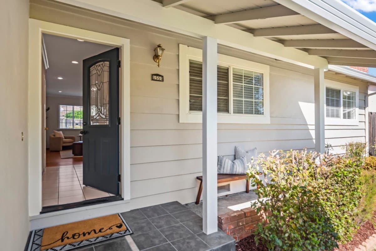 1555 Westmont Avenue - Photo 5