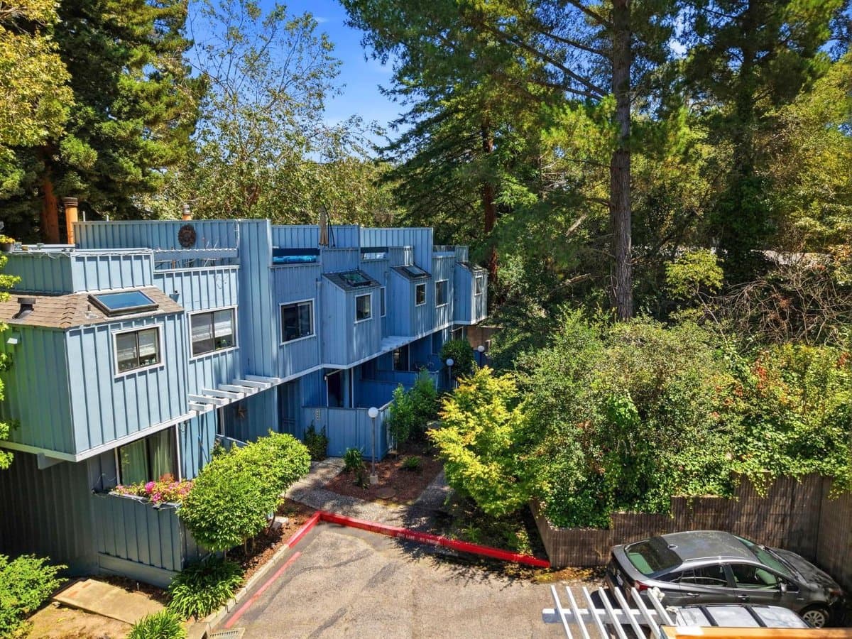 2052 Wharf Road - Photo 3