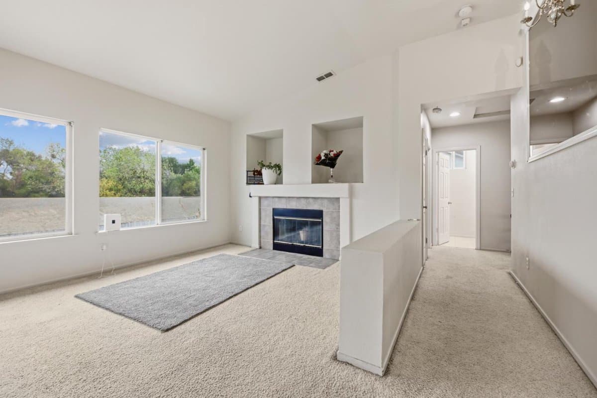 1627 Decarli Street - Photo 4