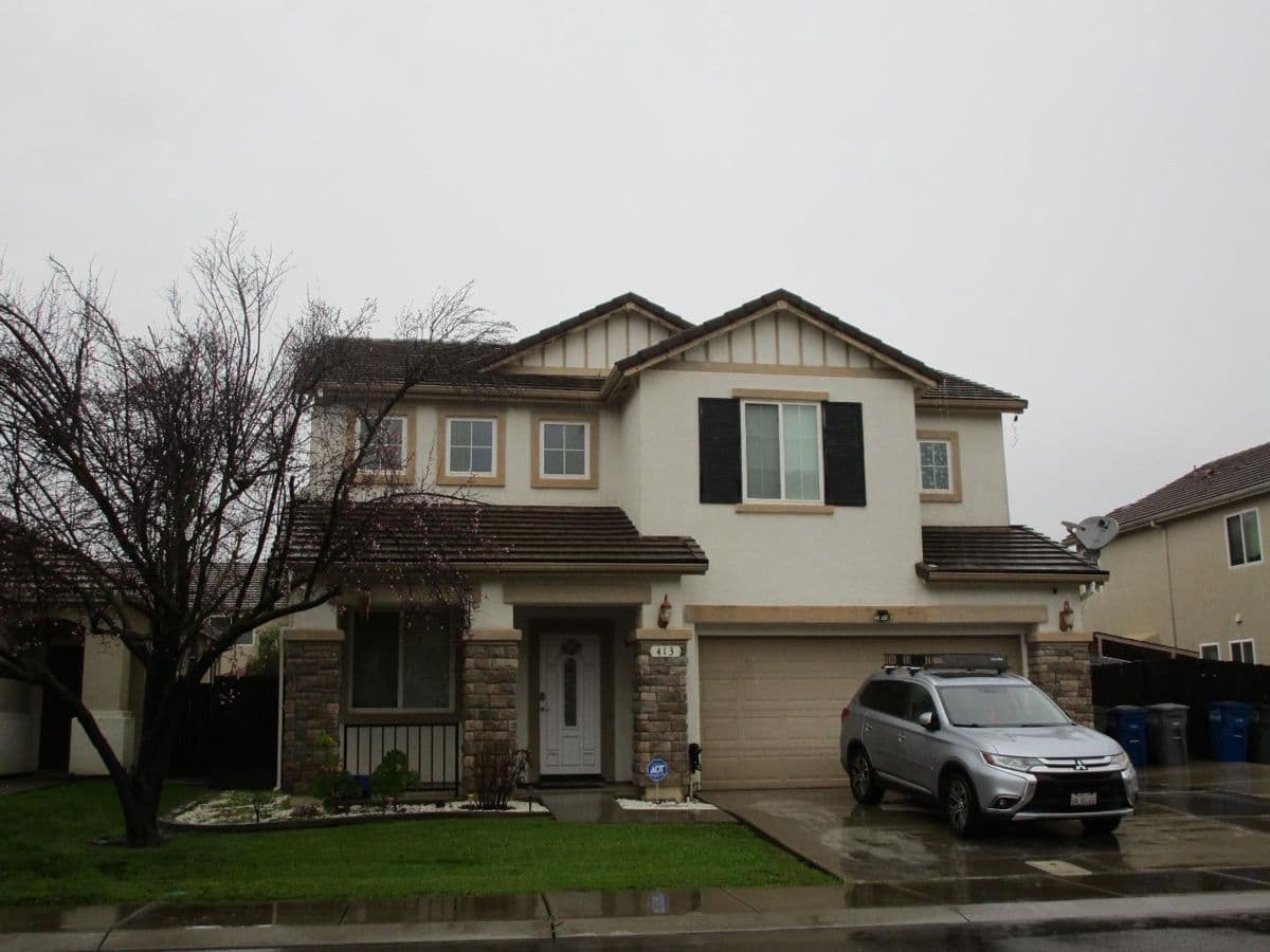 413 Hydrangea Court - Photo 2