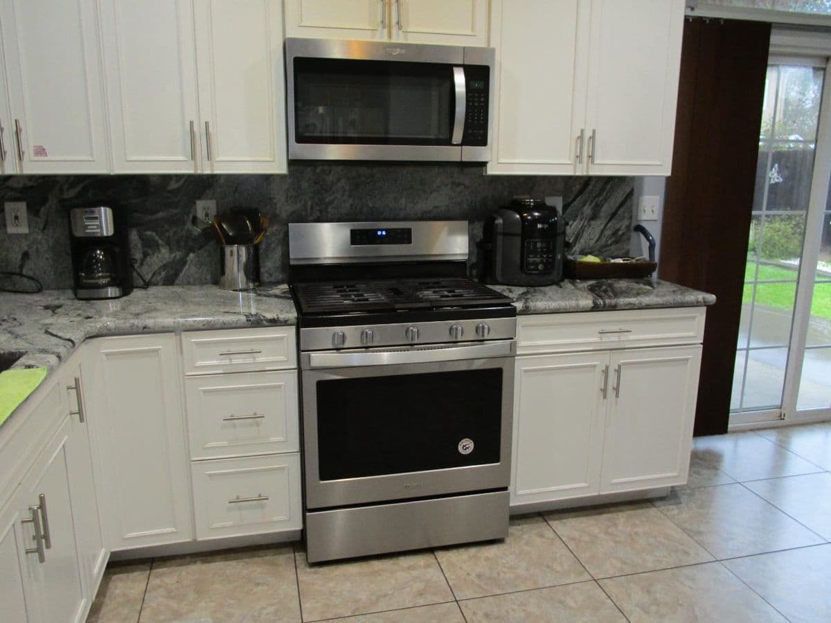 413 Hydrangea Court - Photo 3