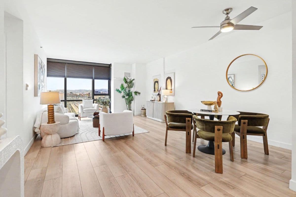 260 King Street #555 - Photo 3