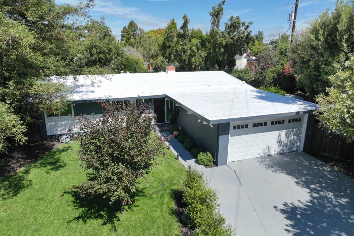 795 East Charleston Road - Photo 2