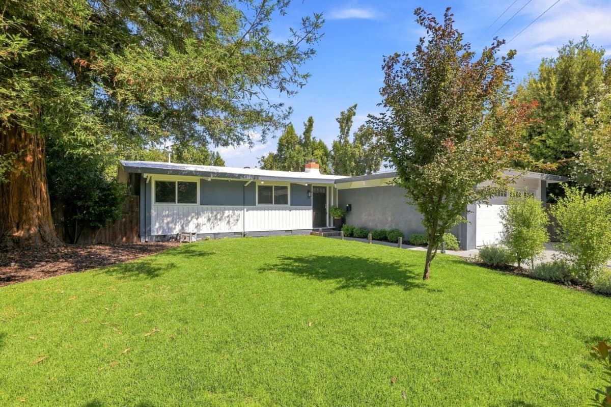 795 East Charleston Road - Photo 3