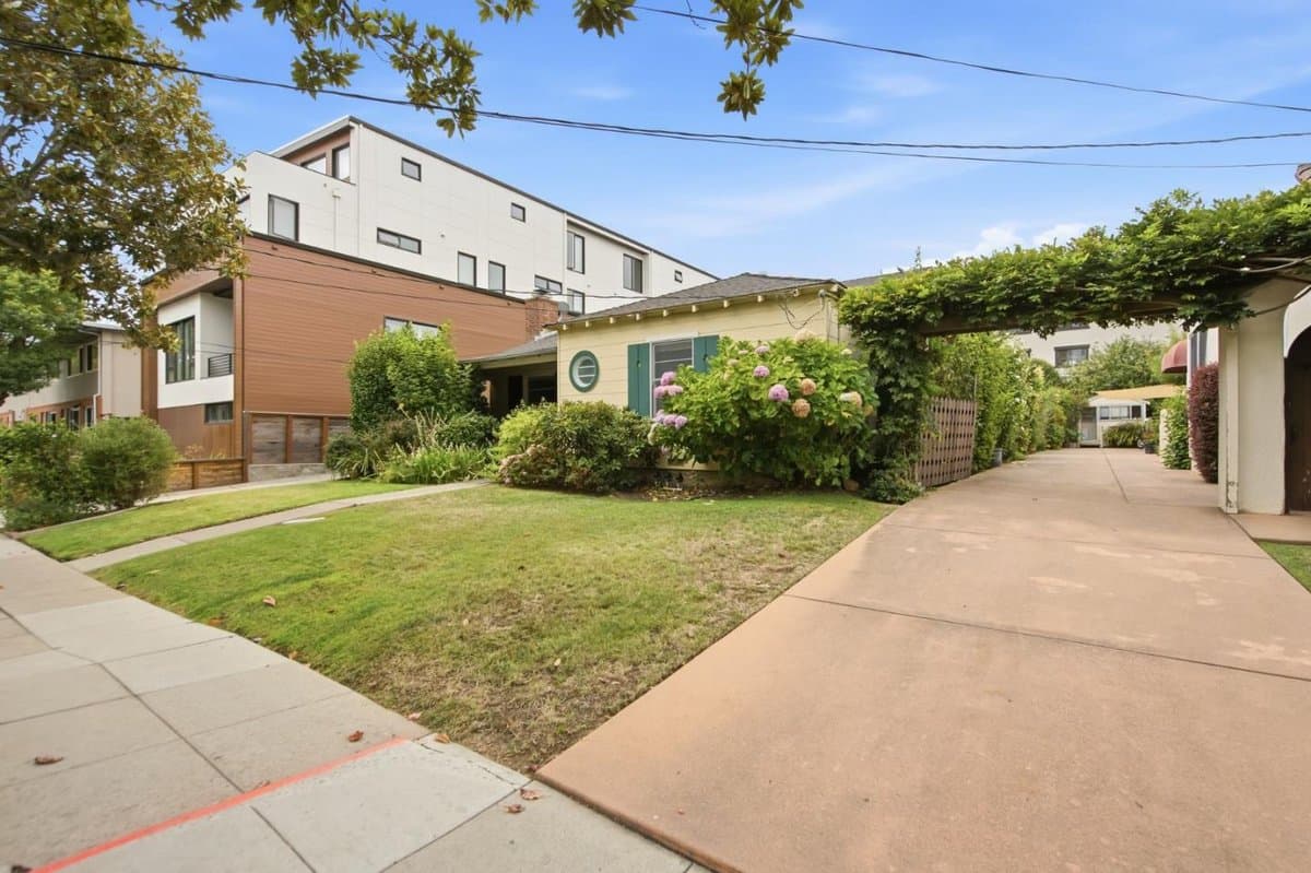 778 Elm Street - Photo 2