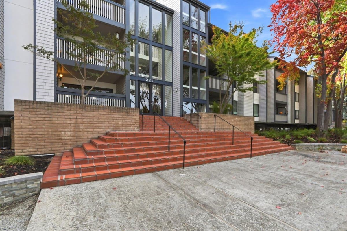 2211 Latham Street #108 - Photo 3