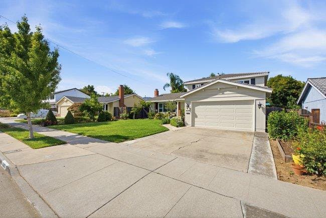 4385 Sherbourne Drive - Photo 4