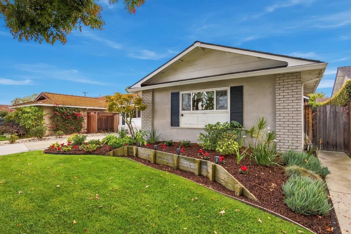 1588 Chambers Drive - Photo 2