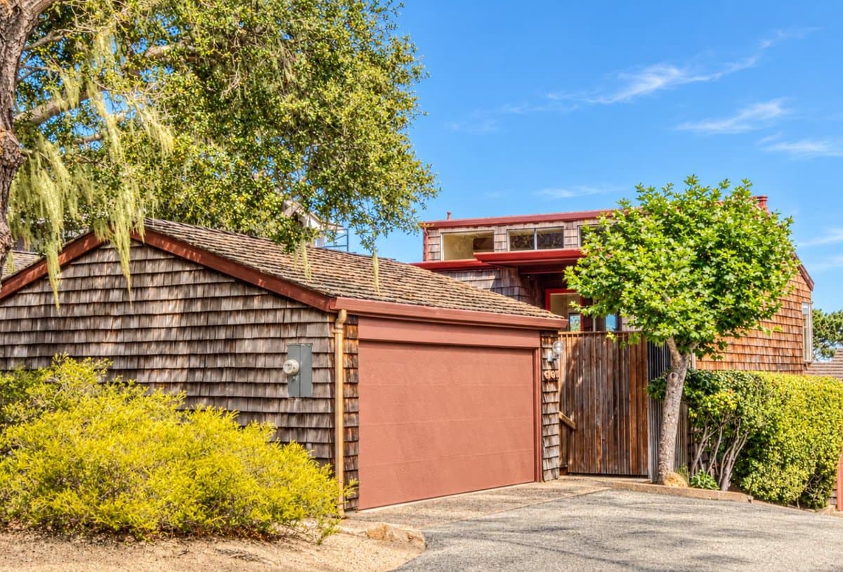 664 Terry Street - Photo 1