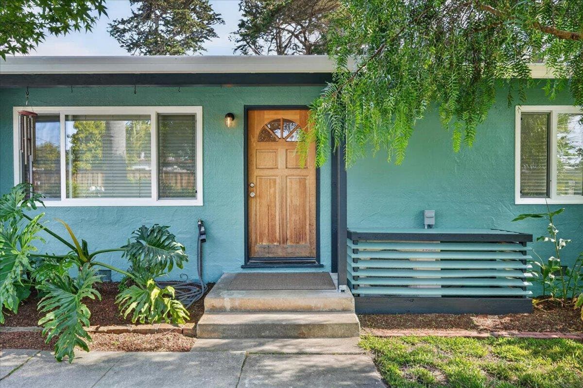 603 Harriet Avenue - Photo 2
