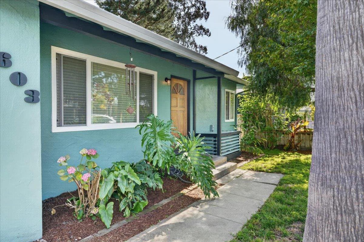 603 Harriet Avenue - Photo 3