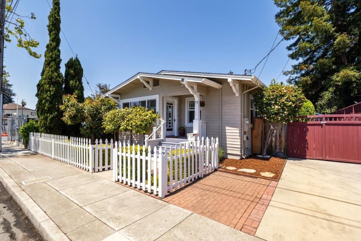 113 Washburn Avenue - Photo 3