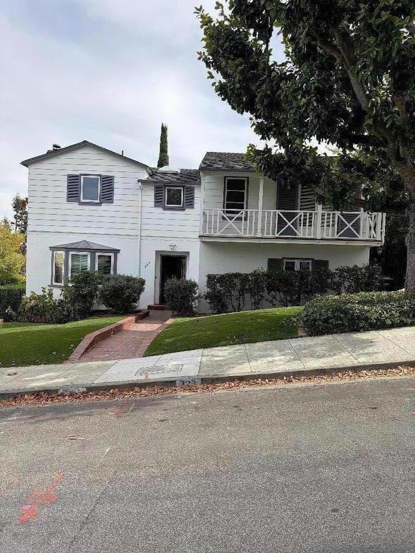 323 Sonora Drive - Photo 1