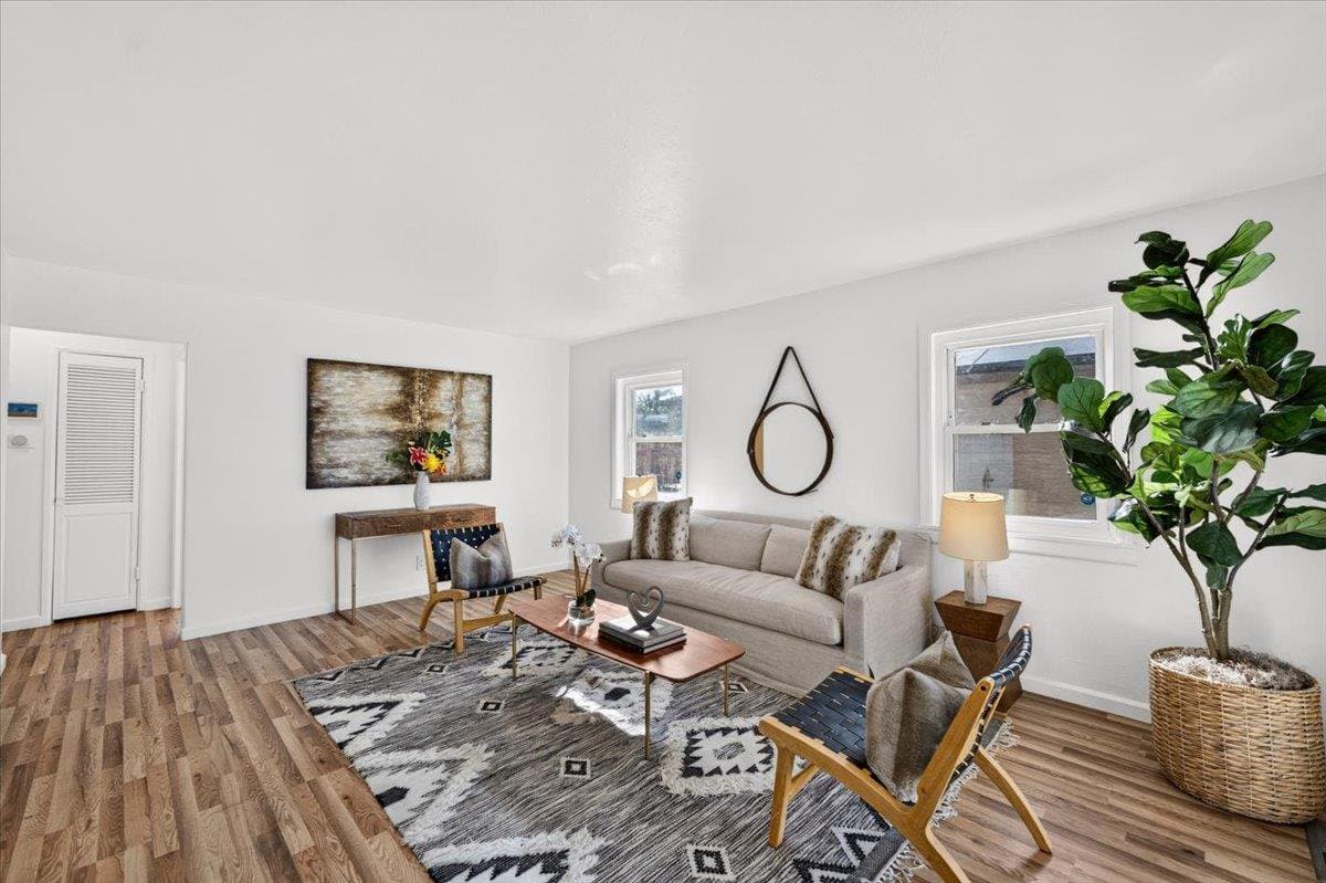 884 Beechwood Avenue - Photo 1