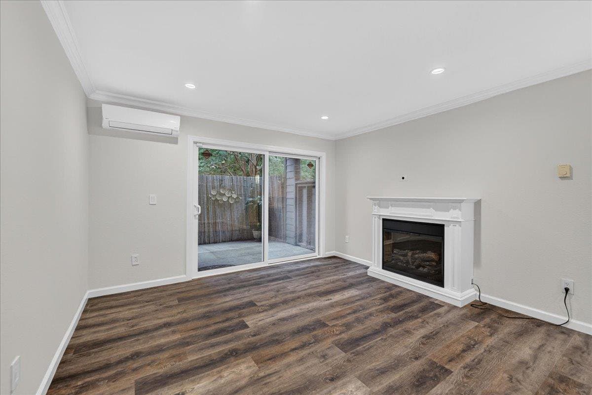 1227 Yarwood Court - Photo 5