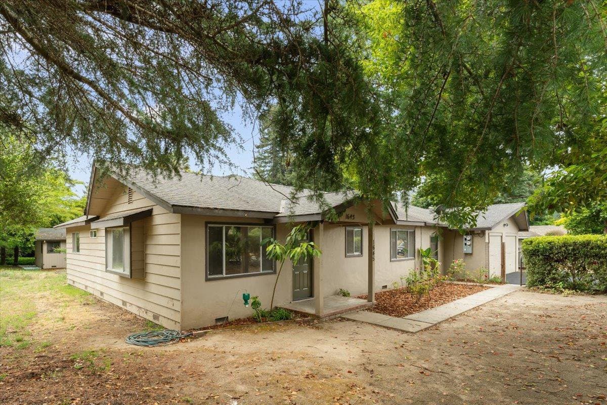 1645 Hames Road - Photo 2