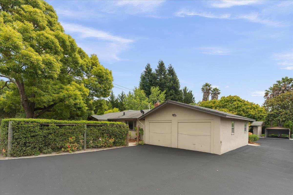 1645 Hames Road - Photo 4