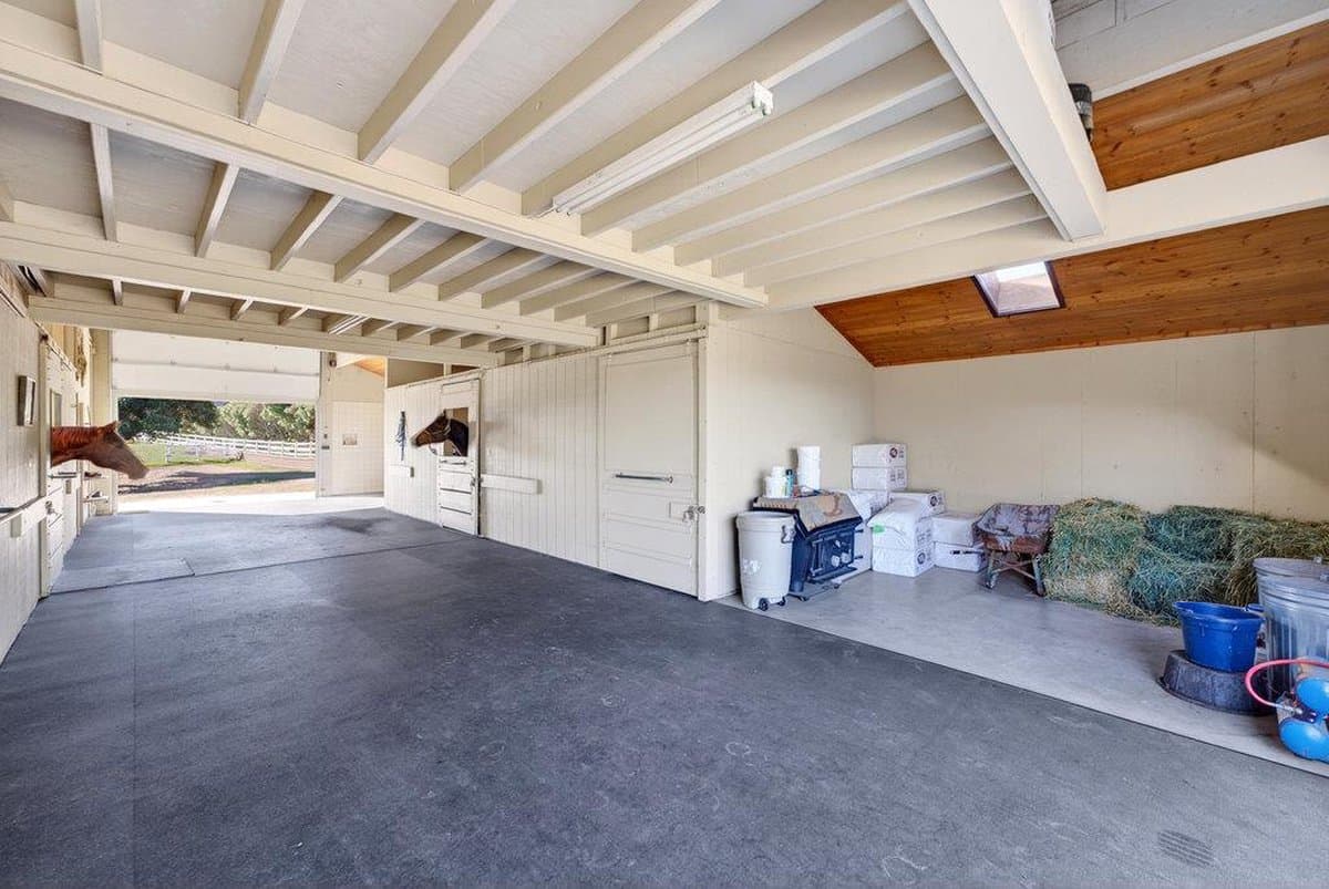 3485 Stable Lane - Photo 5