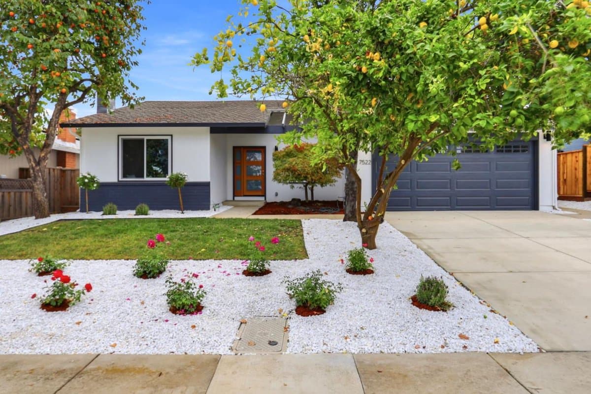 7522 Kingsbury Place - Photo 1