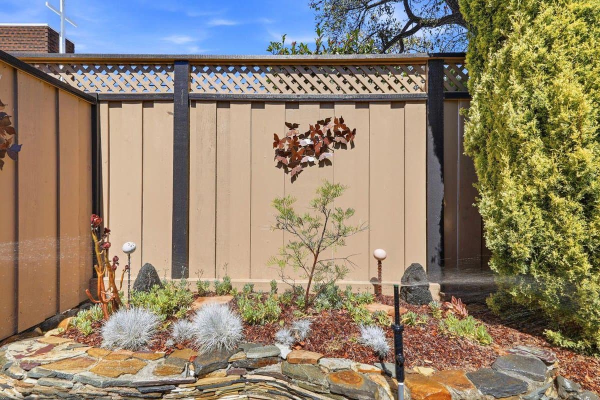 1115 Blackberry Terrace - Photo 3
