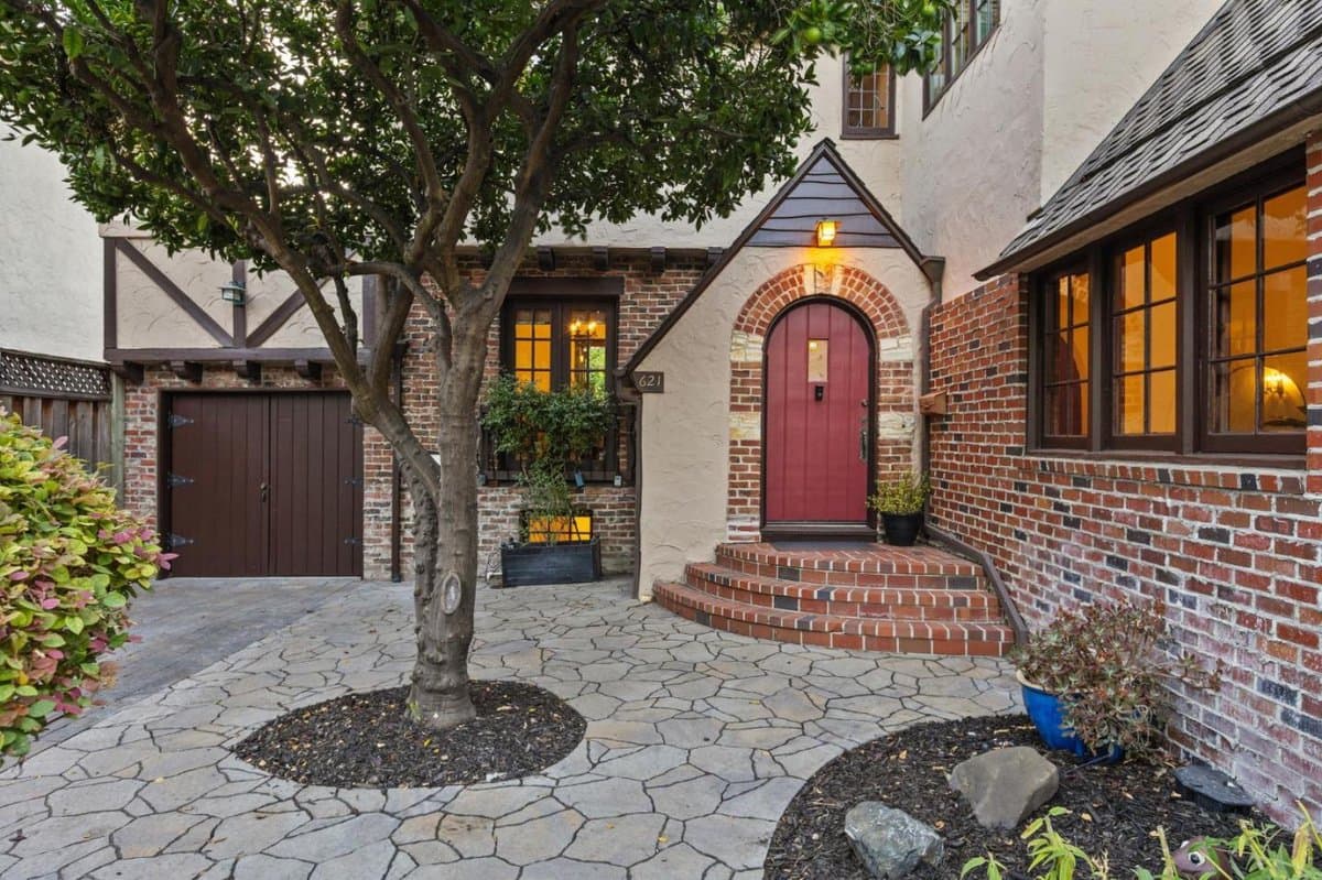 621 Hilmar Street - Photo 5
