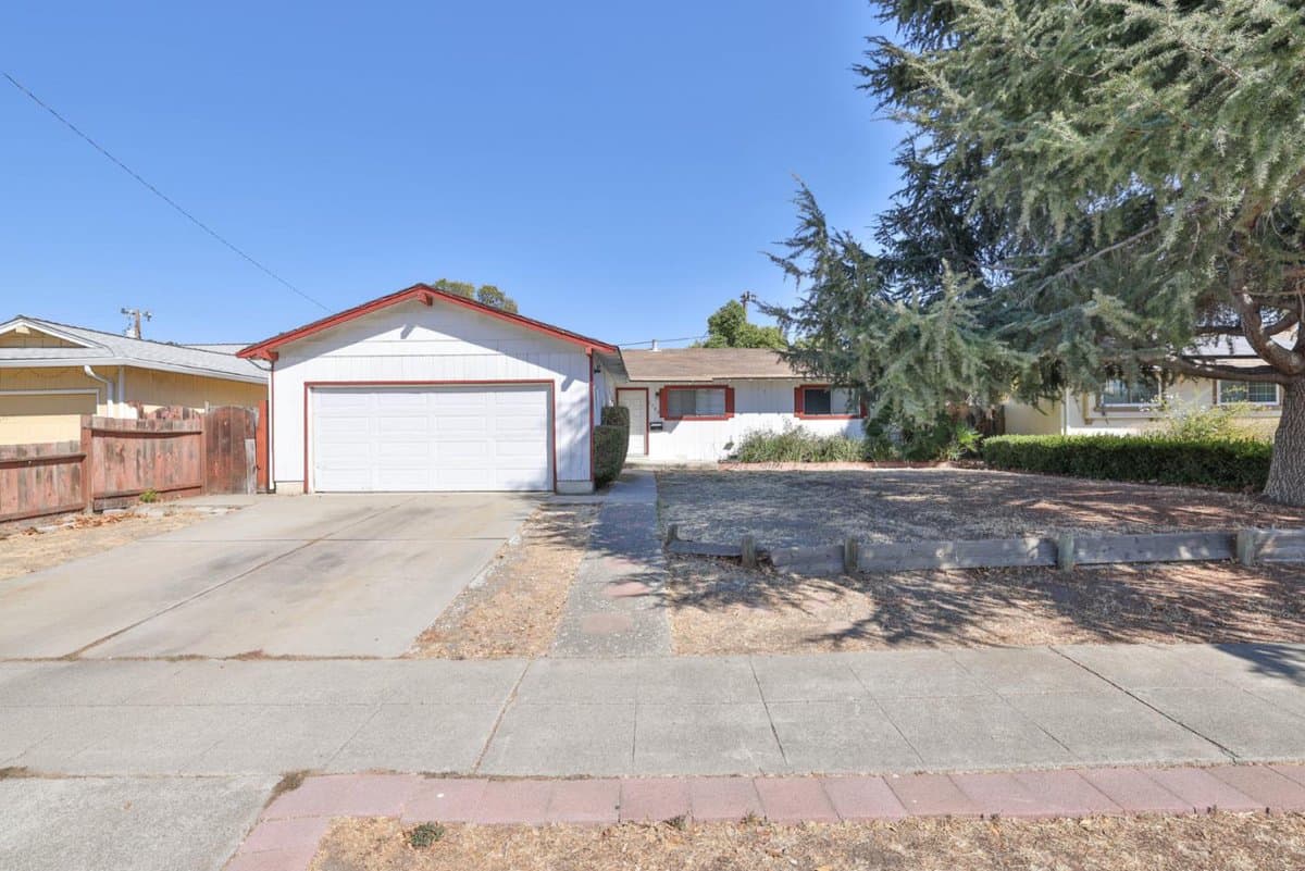 1392 Turlock Lane - Photo 2