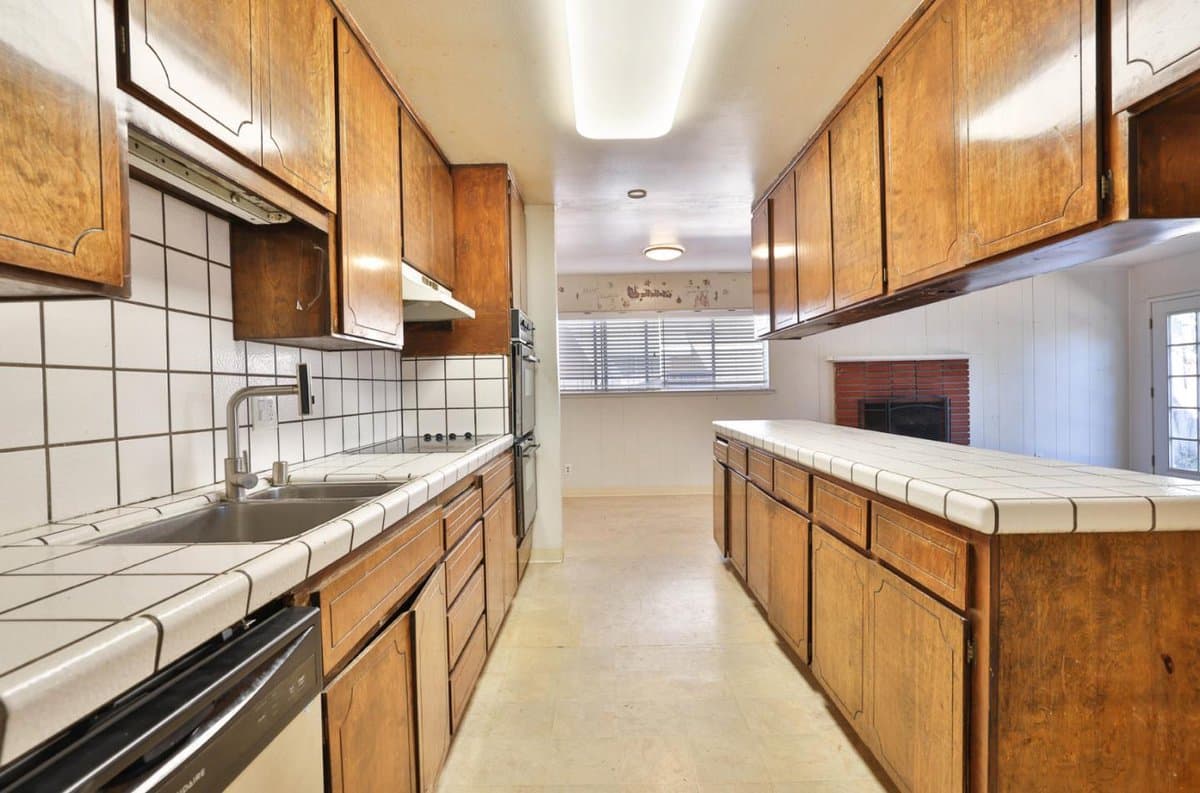 1392 Turlock Lane - Photo 3