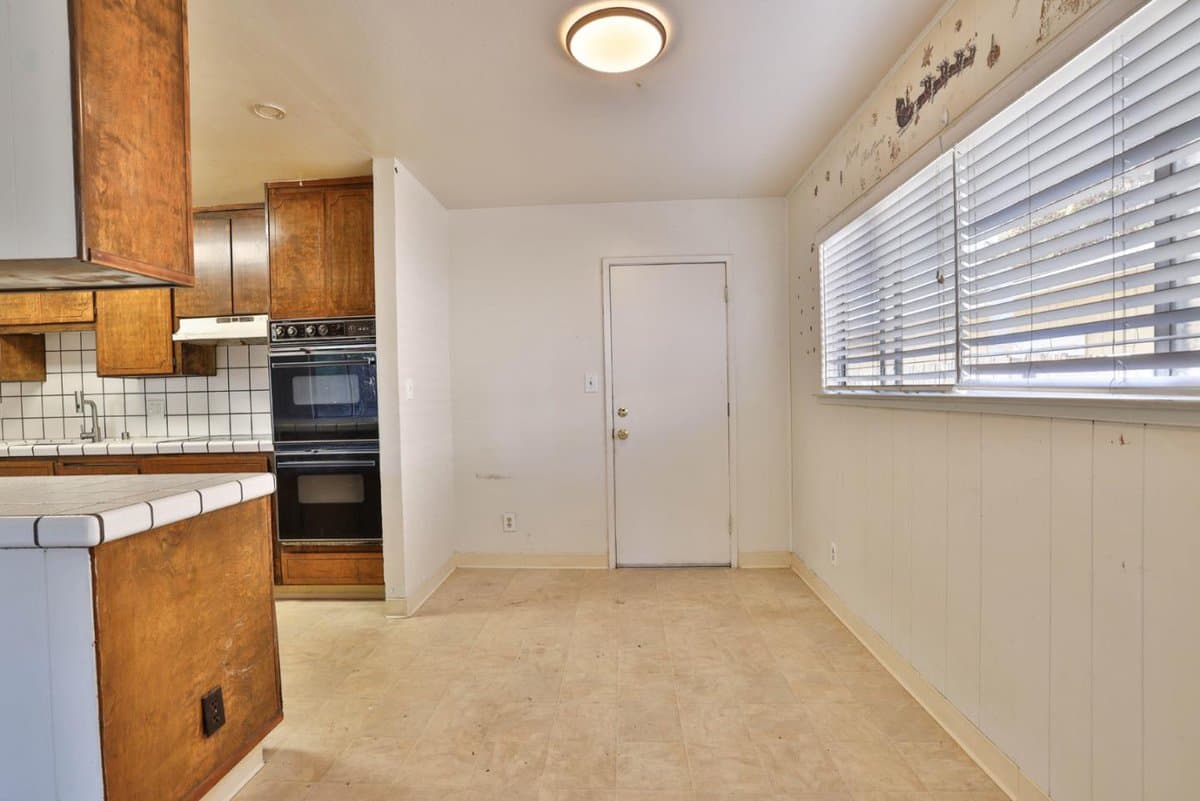 1392 Turlock Lane - Photo 5