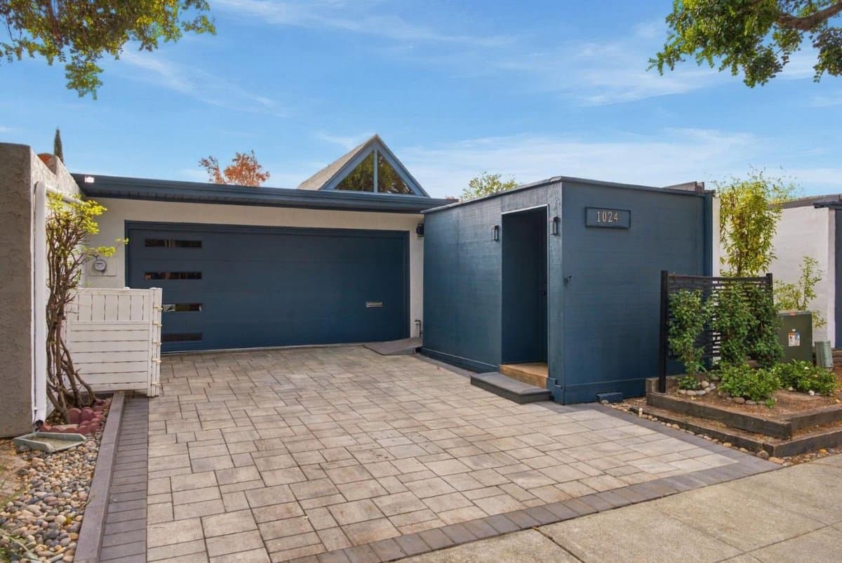 1024 East Evelyn Avenue - Photo 3
