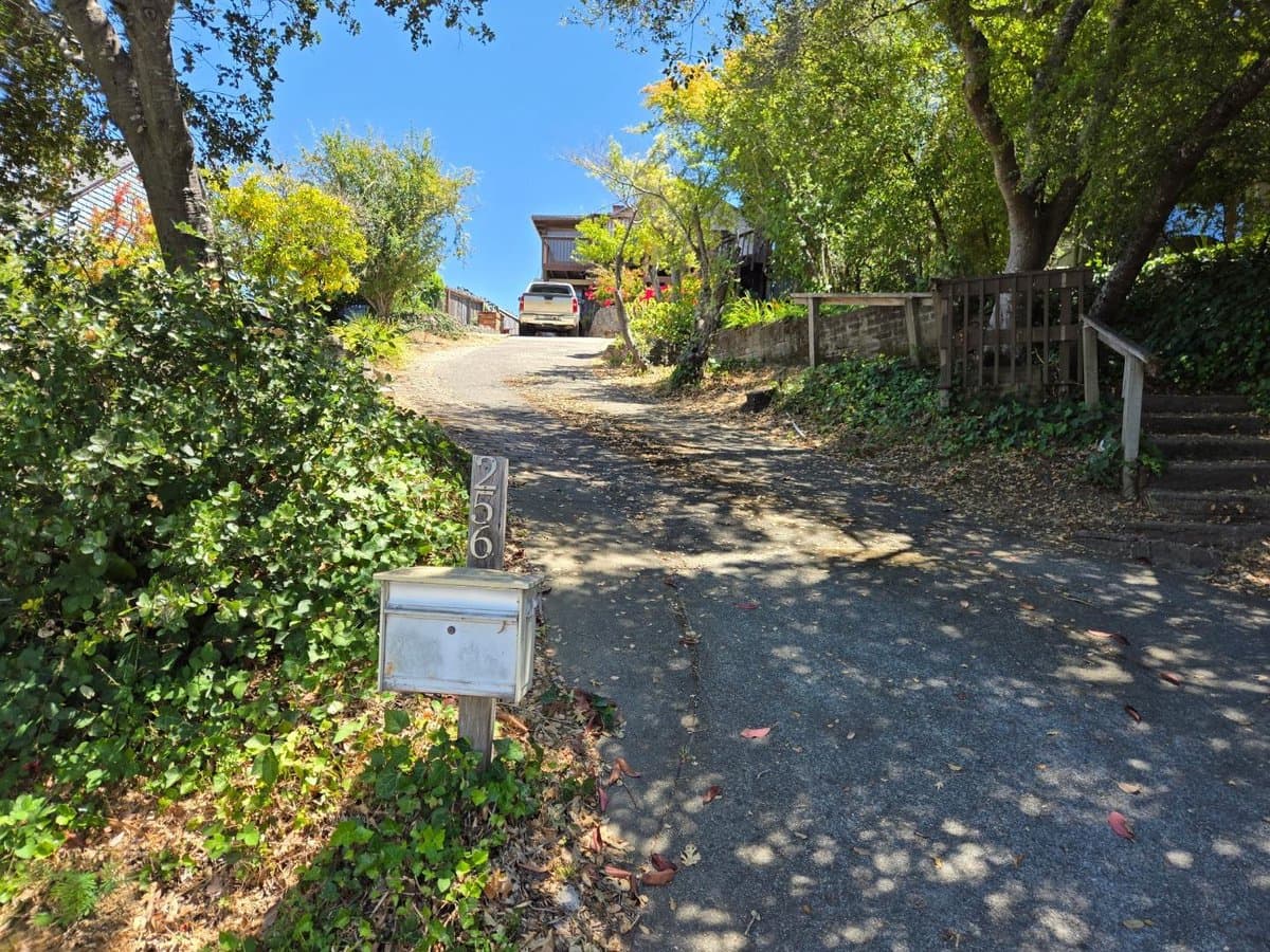 256 Sausalito Street - Photo 3