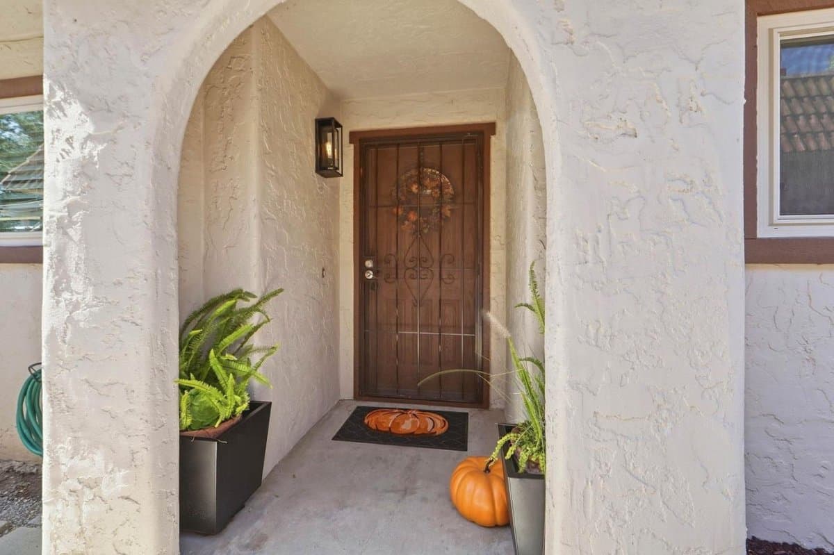 100 Villa Pacheco Court - Photo 3