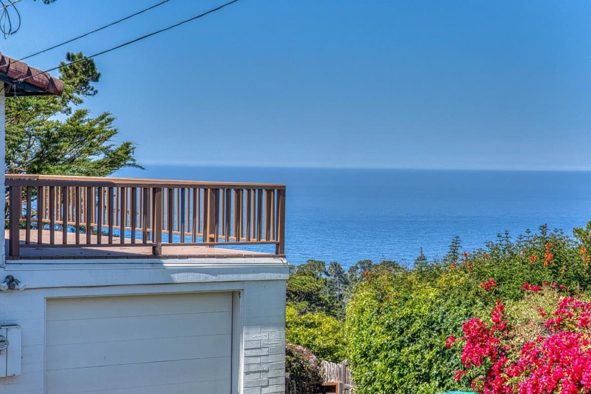 24489 San Mateo Avenue - Photo 2