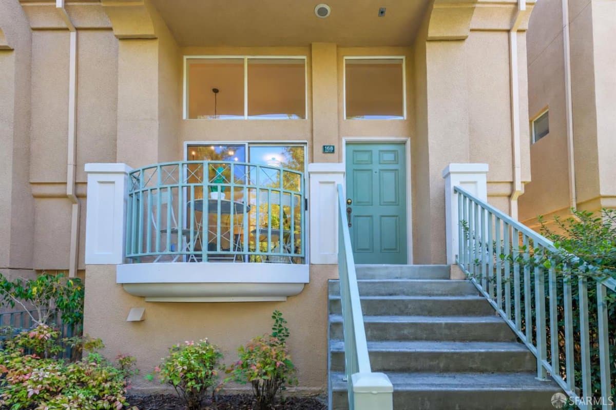 168 Campbell Drive - Photo 2