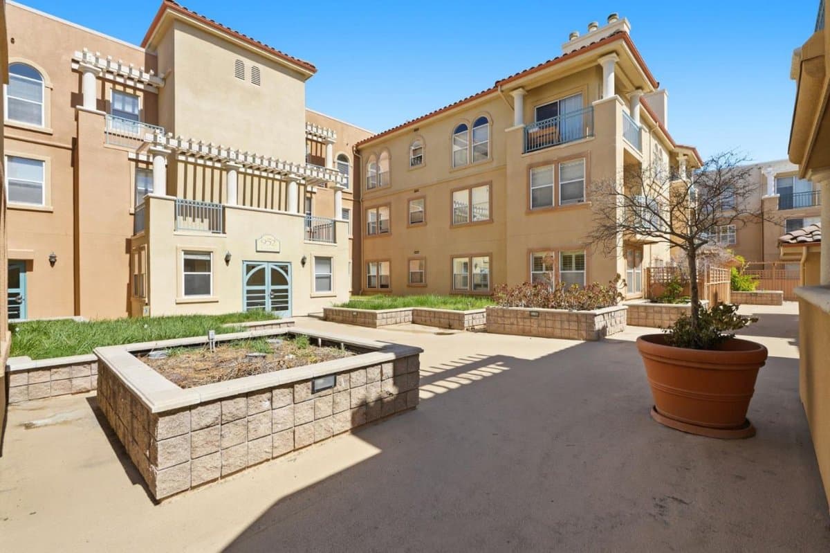 952 South 11th Street #332 - Photo 2