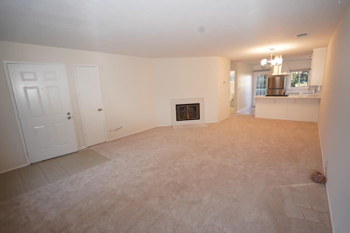1713 Eastbrook Court - Photo 3