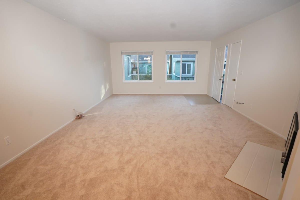1713 Eastbrook Court - Photo 4