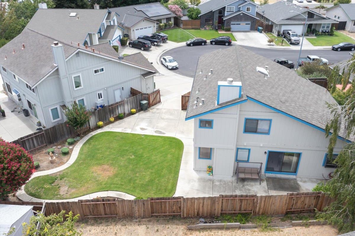 1219 Willow Court - Photo 4
