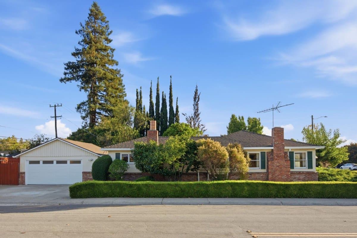 814 Harrison Avenue - Photo 1