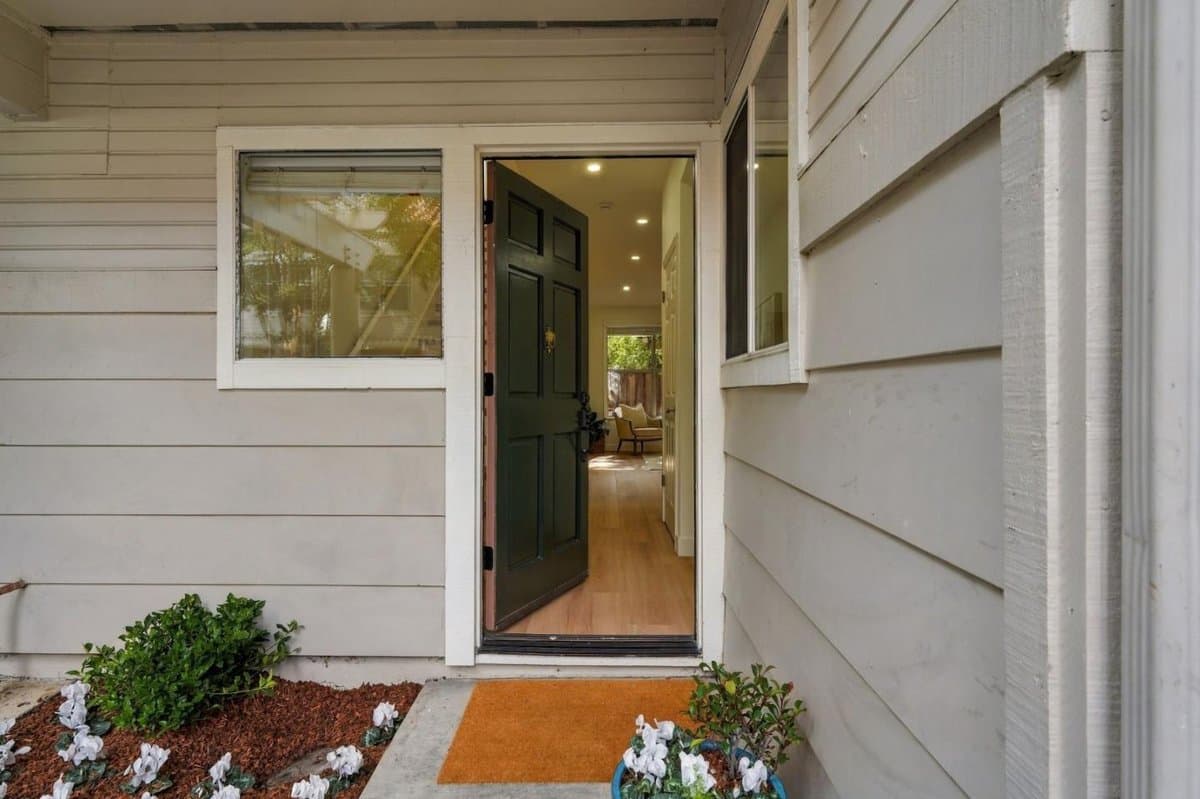 2019 Saint Julien Court - Photo 2