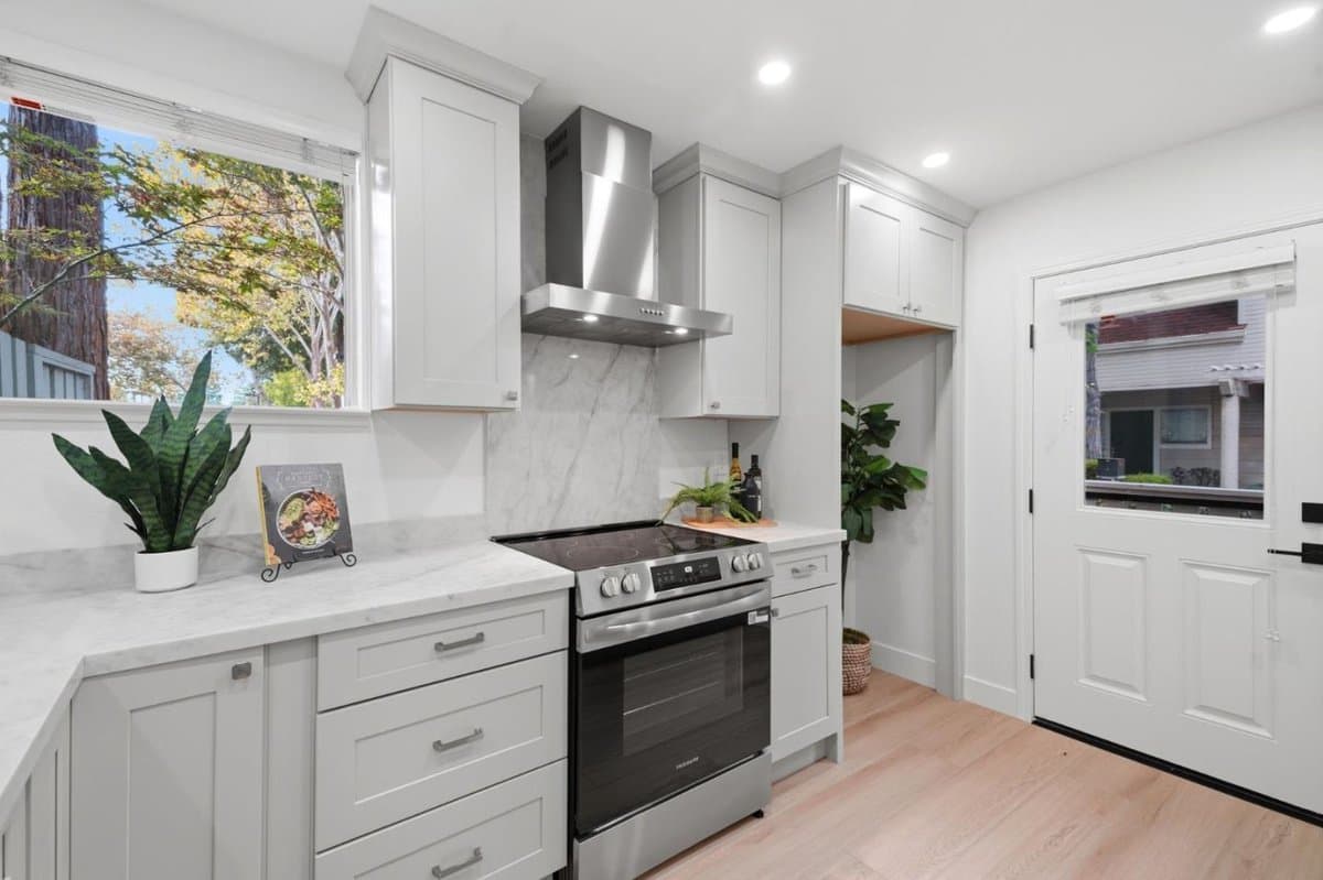 2019 Saint Julien Court - Photo 5