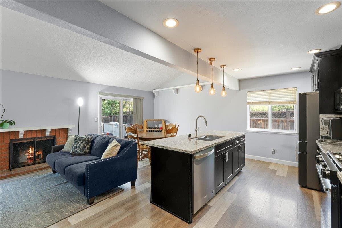 4584 Thousand Oaks Drive - Photo 5