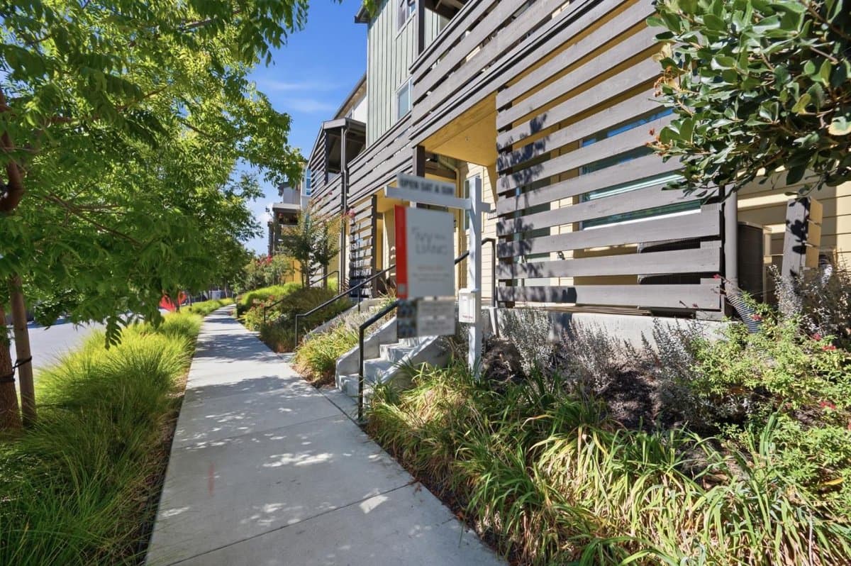 2058 Tarob Court - Photo 3