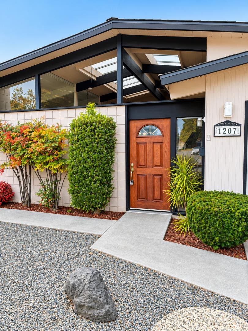 1207 Robbia Drive - Photo 3