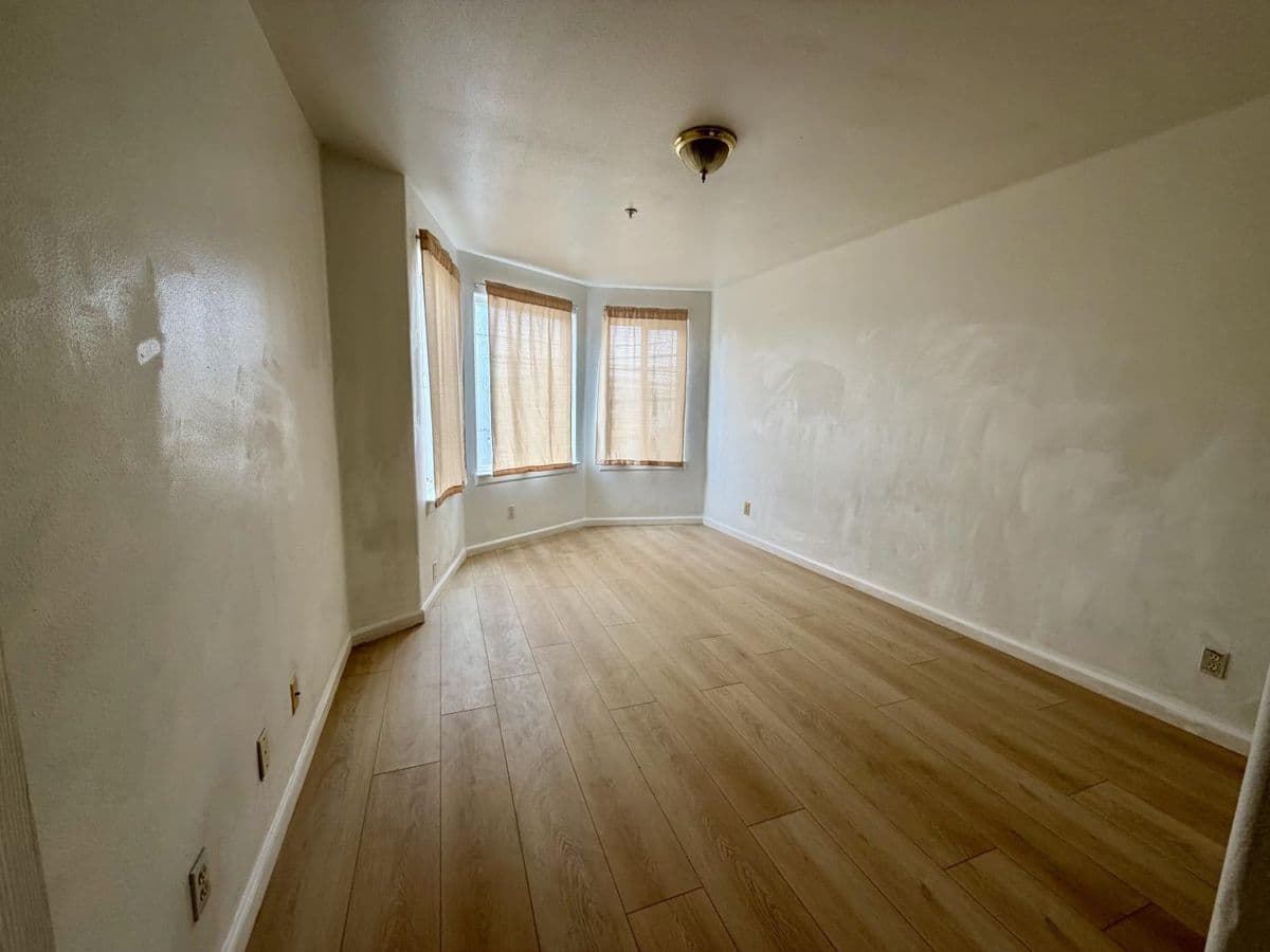 5301 Mission Street #1 - Photo 5