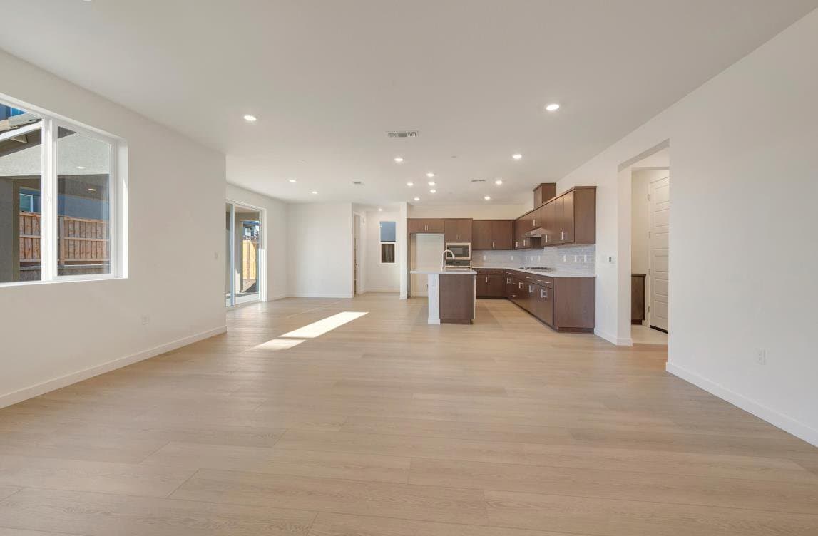 228 West Nasergholi Avenue - Photo 4