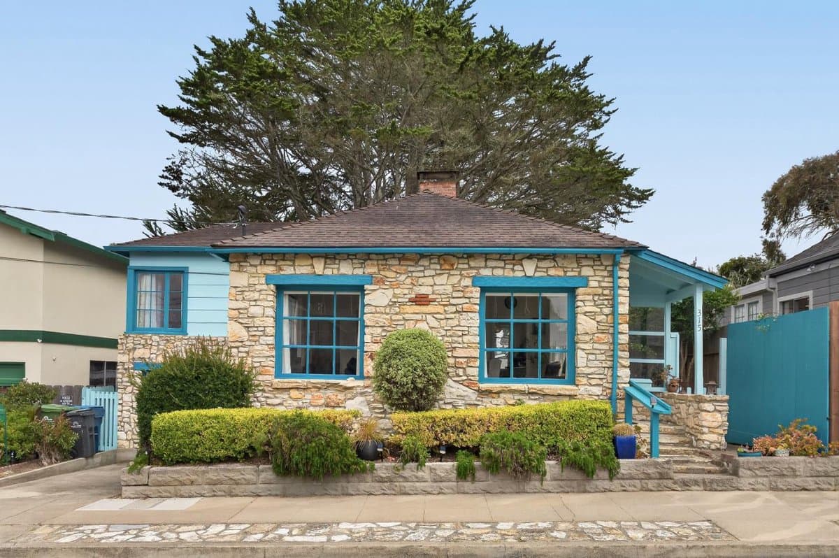 315 Cypress Avenue - Photo 2