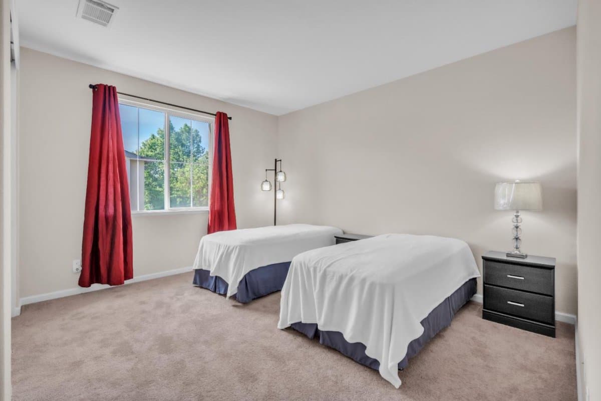2256 Dorset Lane - Photo 5