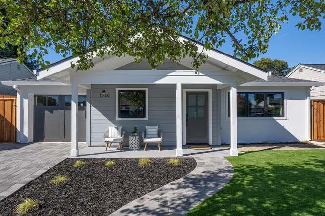 1020 Inverness Drive - Photo 2