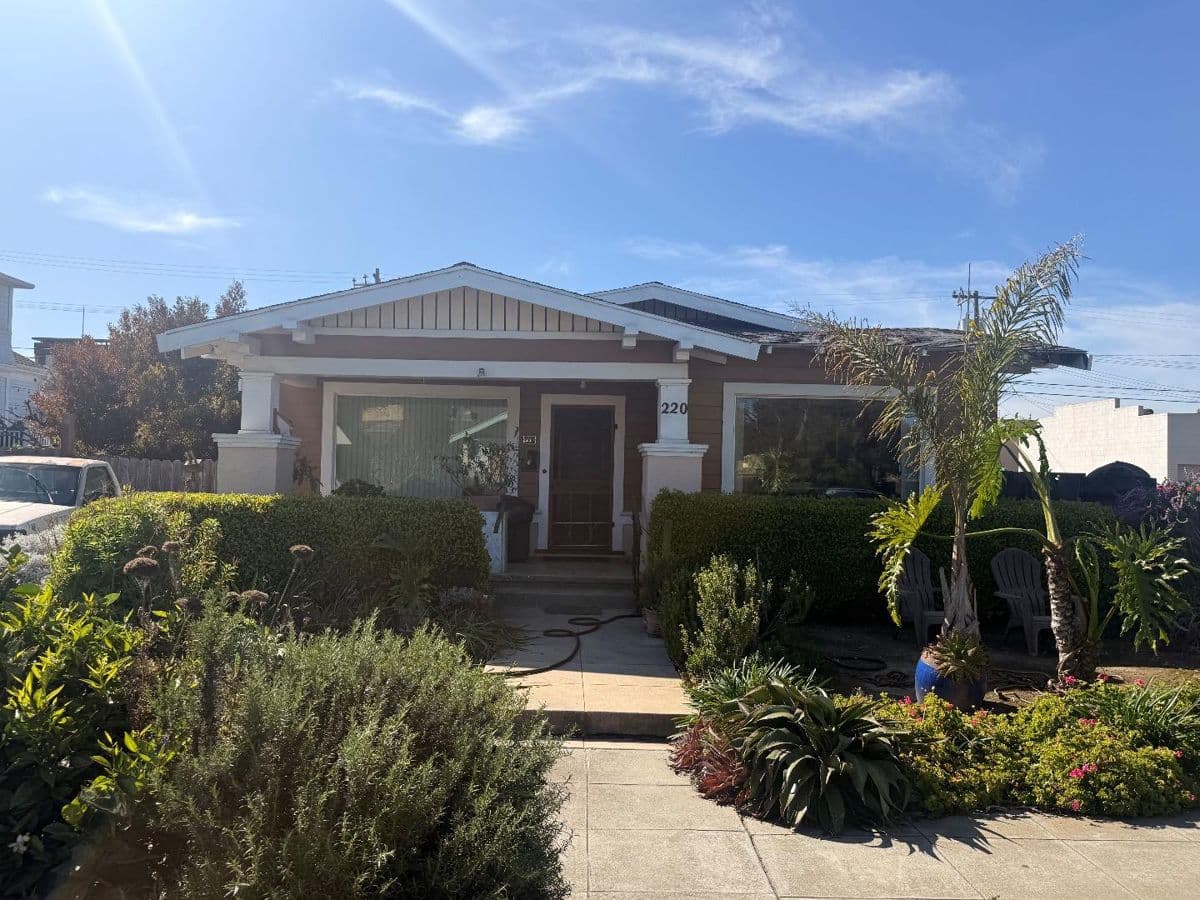 220 Pajaro Street - Photo 1