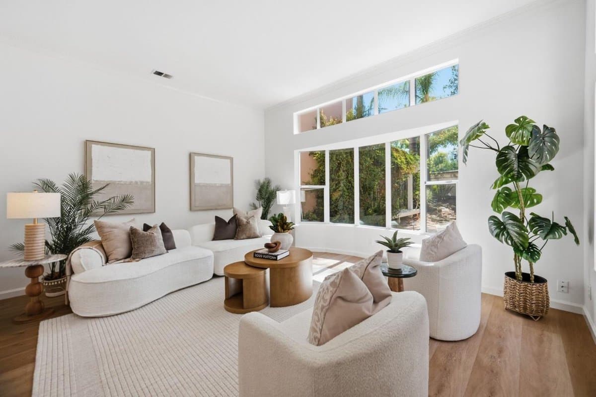 2112 Vizcaya Way - Photo 3